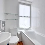 4 Bed In Oc-w001 * Whitby