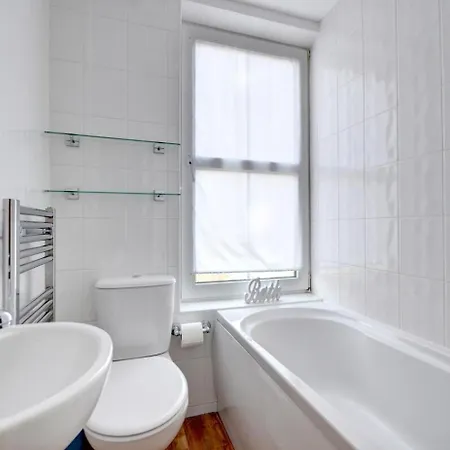 4 Bed In Oc-w001 * Уитби
